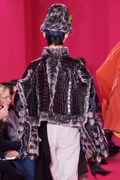 Look 68